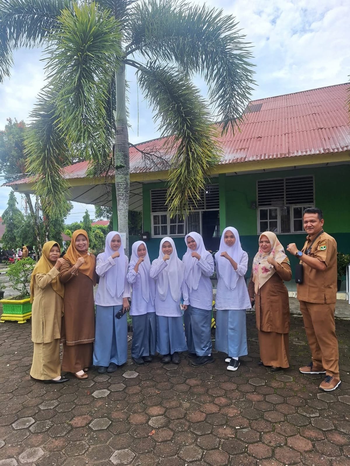 KEGIATAN BIMTEK PENULISAN BERBASIS KONTEN BUDAYA LOKAL - Foto 4